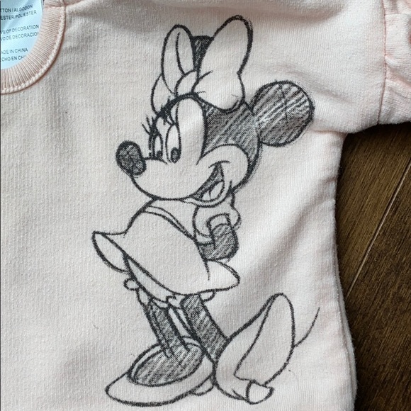 Sold - Minnie Mouse outfit - Picture 3 of 4